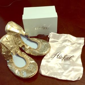 NWT YOSI SAMRA Champagne Flats - Size 8